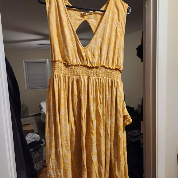 Roxy L Yellow Sundress - Picture 2 of 4
